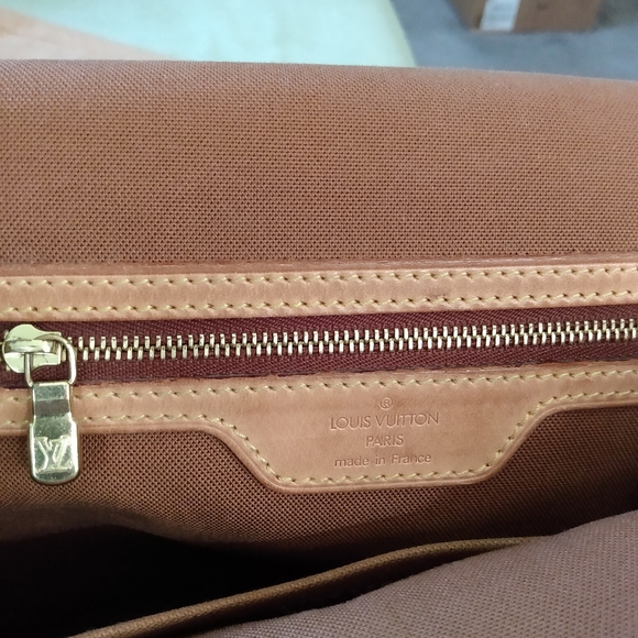 Louis Vuitton (Authentic) Messenger Bag - Picture 7 of 12